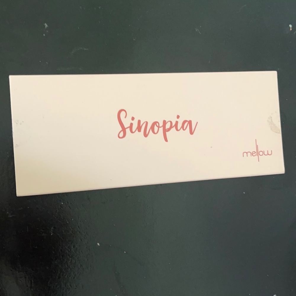 Sinopia palette by Mellow Cosmetics